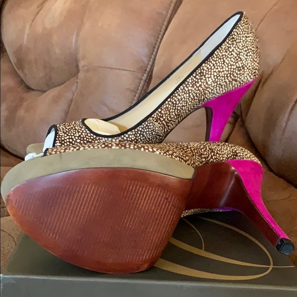 Shoes - Picture 2 of 6